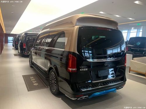 奔馳威霆七座改裝豪華版邁巴赫vs680_鳳凰網汽車_鳳凰網