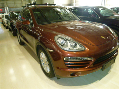 天津港12款保時(shí)捷現(xiàn)車熱銷，天津鴻興汽車貿(mào)易總代理顏色齊全